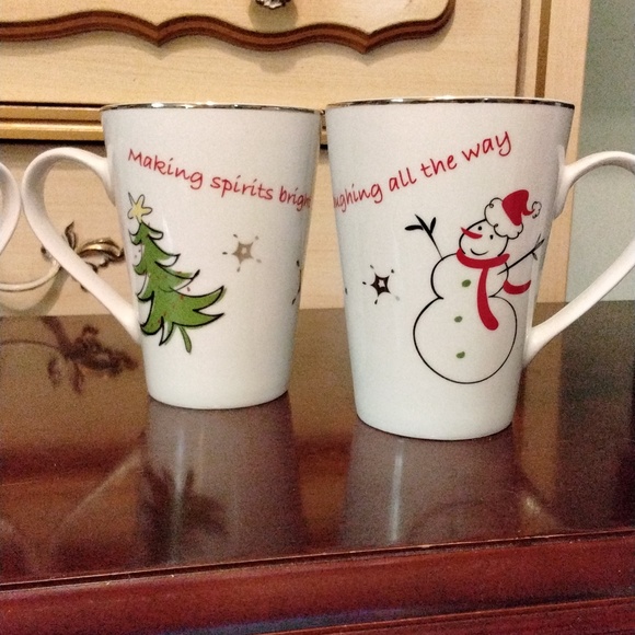Holiday Set of 4 coffee/Cocoa mugs. NIB 14 ounce mugs! - Picture 3 of 6